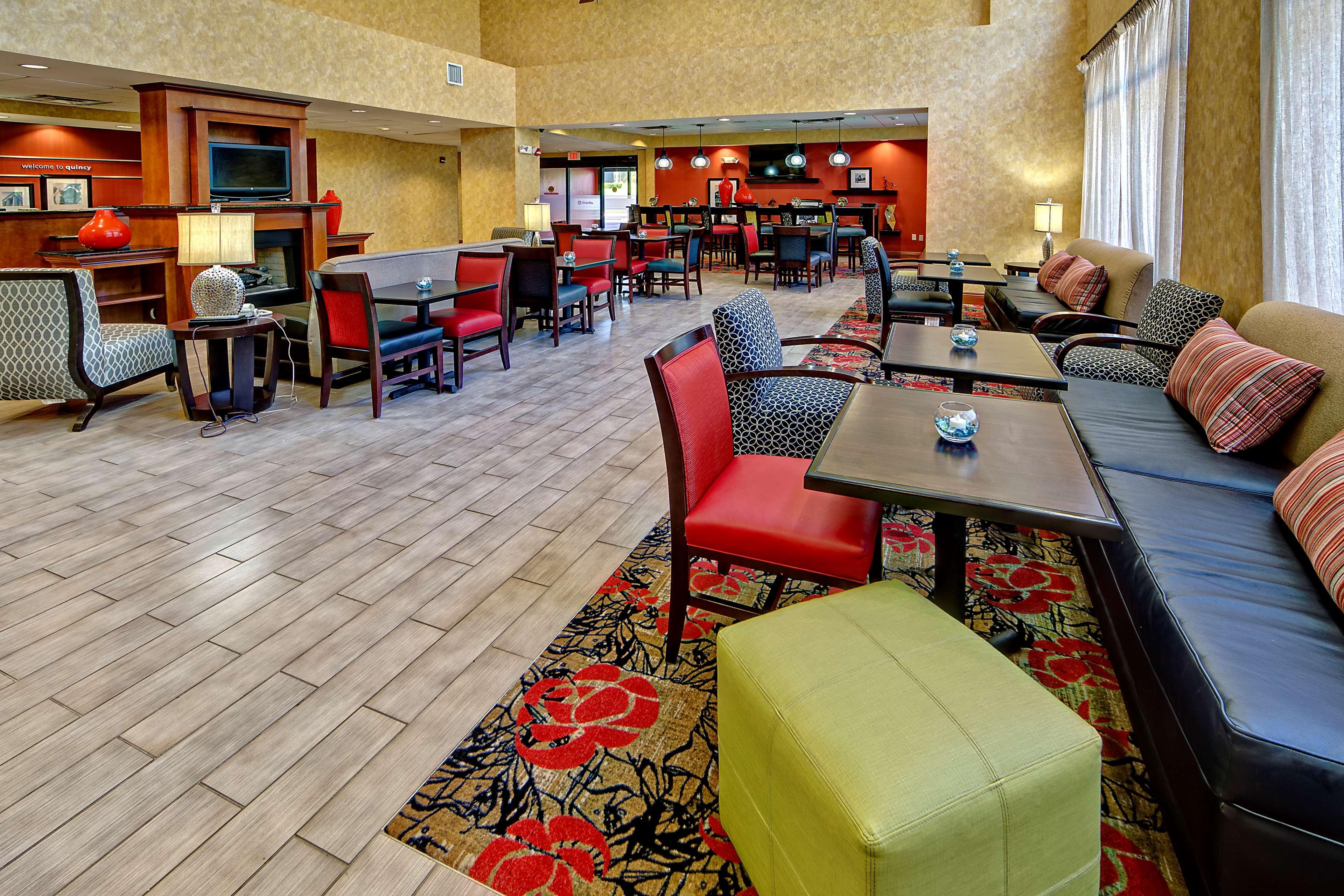 Hampton Inn Quincy Esterno foto