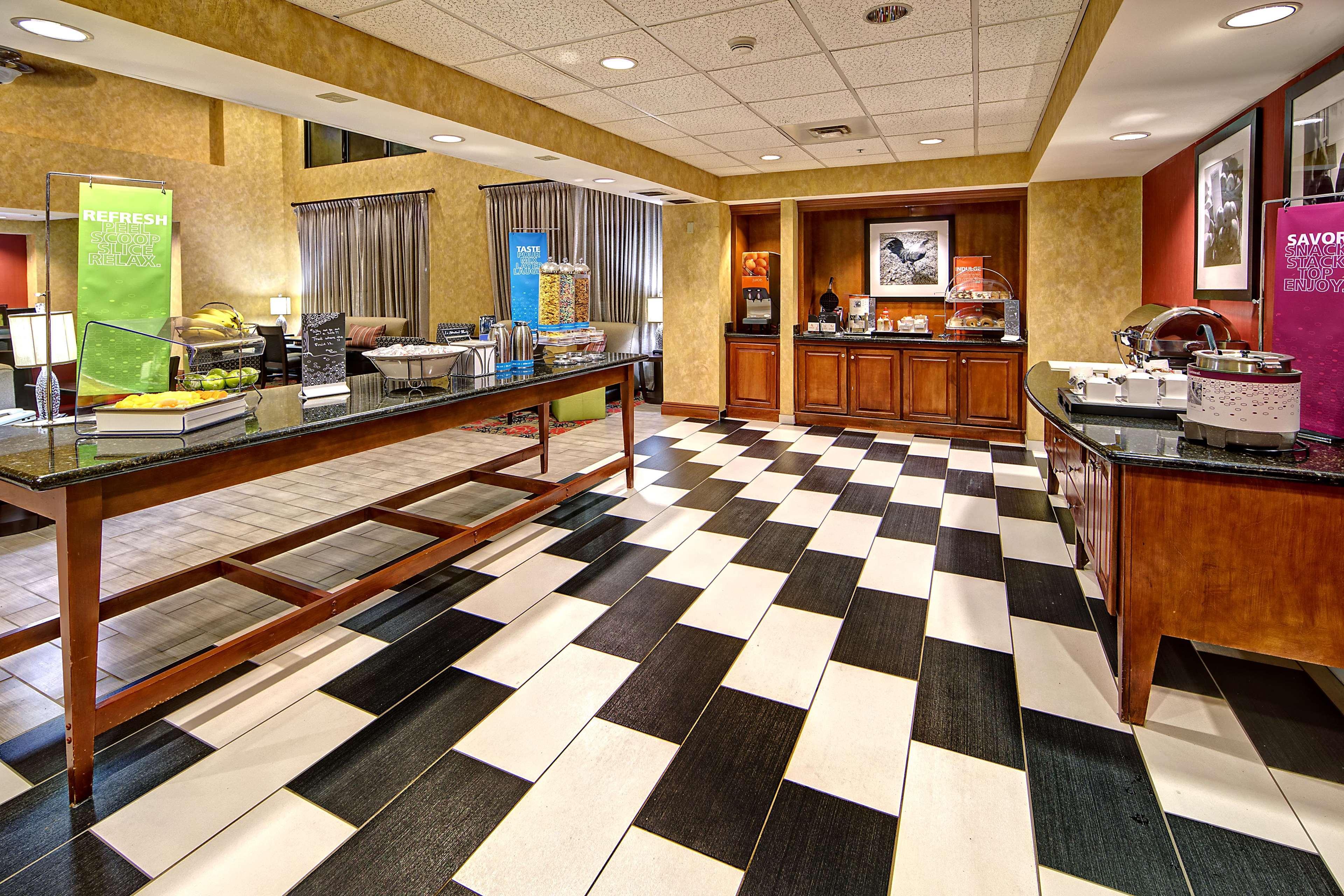Hampton Inn Quincy Esterno foto